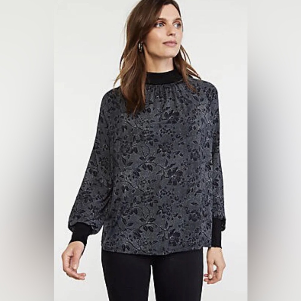 Ann Taylor Floral Jacquard‎ blouse